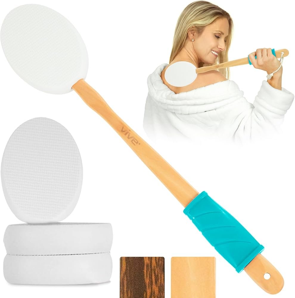 Vive back lotion applicator with long handle and soft mesh pad