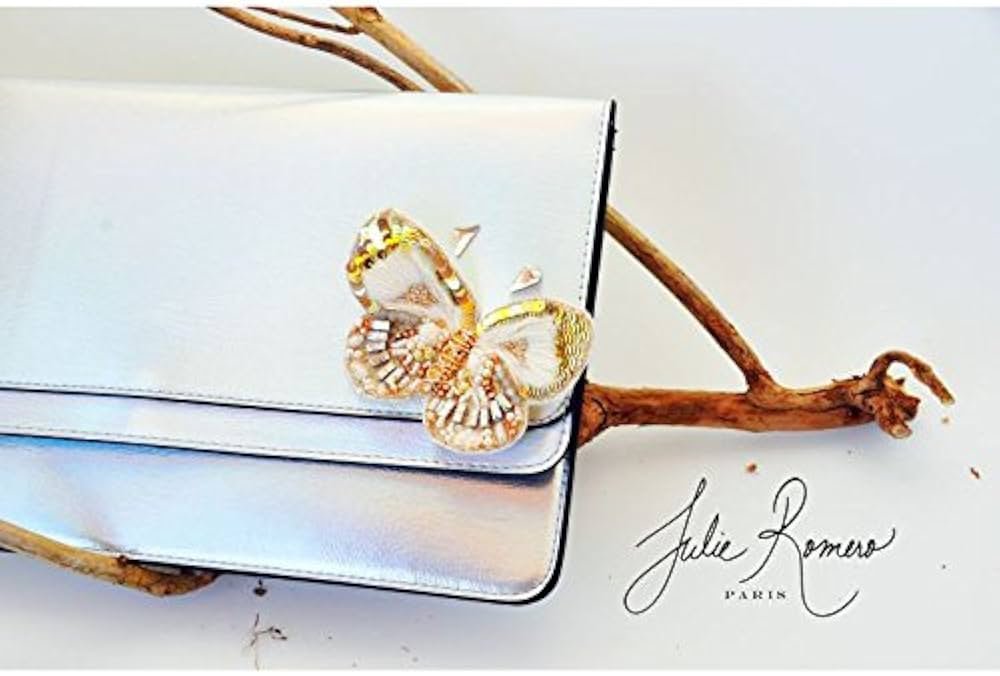 Silk embroidery thread spools in classic shades for smooth shading work