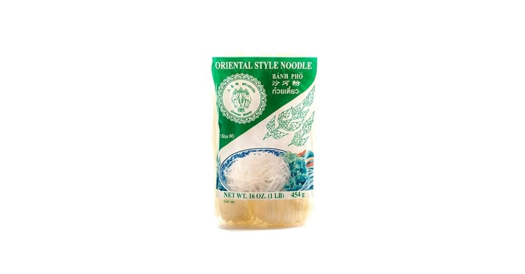 Lee’s Noodle fresh banh pho flat rice noodles pack for pho soup